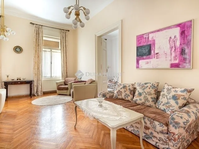 Eladó lakás Budapest V. kerület 73 nm