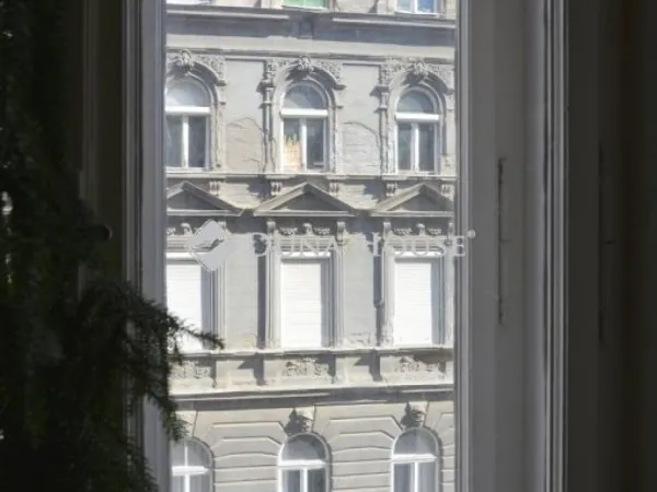 Eladó lakás Budapest VIII. kerület 177 nm