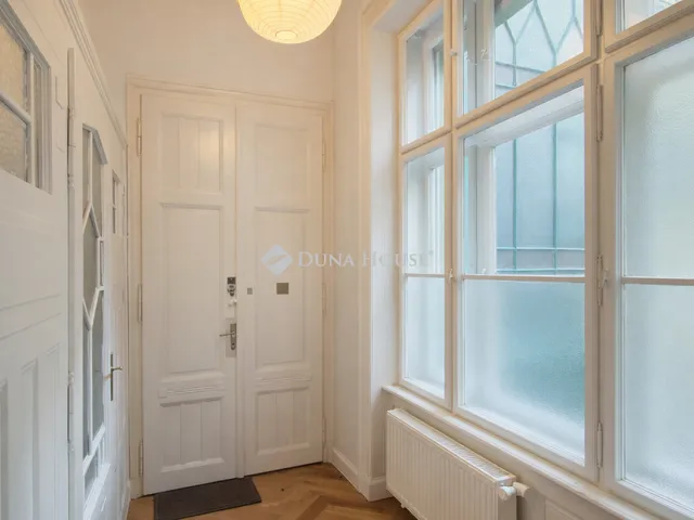 Eladó lakás Budapest V. kerület 98 nm