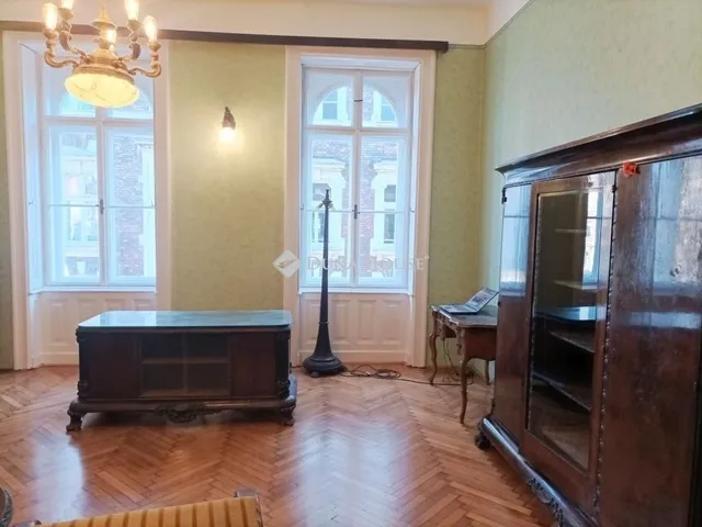 Eladó lakás Budapest VIII. kerület 125 nm