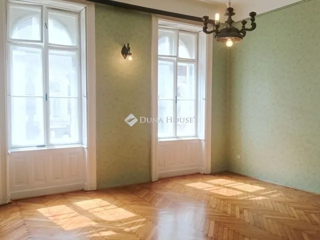 Eladó lakás Budapest VIII. kerület 125 nm