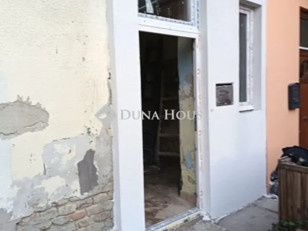 Eladó lakás Budapest X. kerület 12 nm