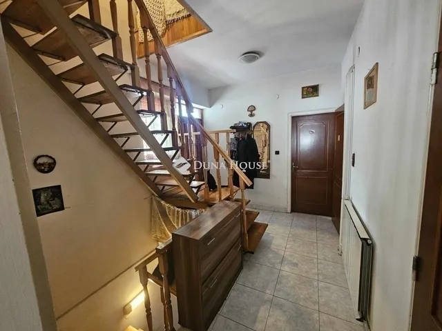 Eladó ház Budapest XVIII. kerület 263 nm