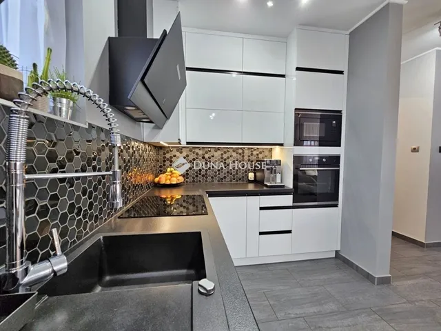 Eladó ház Üllő 132 nm