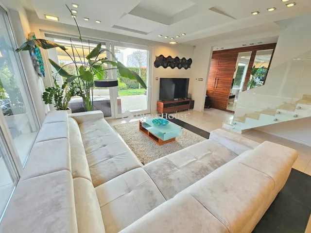 Eladó lakás Budapest XI. kerület, Madárhegy 116 nm