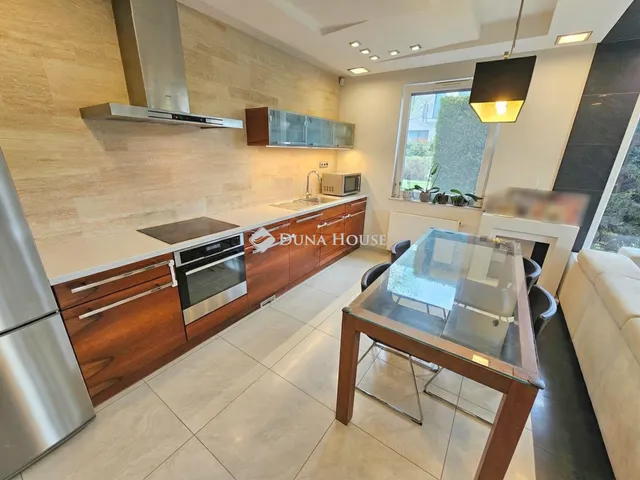 Eladó lakás Budapest XI. kerület, Madárhegy 116 nm