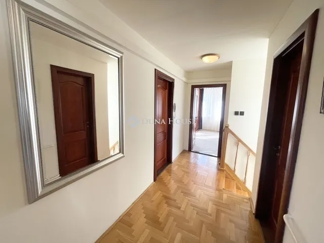 Eladó ház Budapest XVII. kerület 178 nm