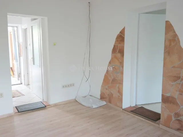 Eladó lakás Budapest XX. kerület 33 nm
