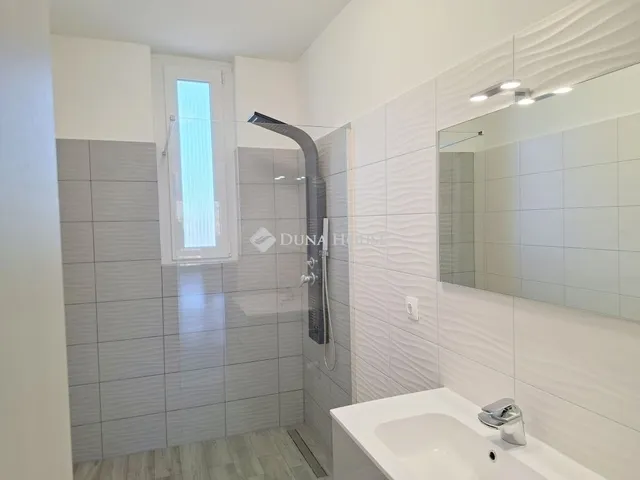 Eladó lakás Budapest XVIII. kerület 68 nm