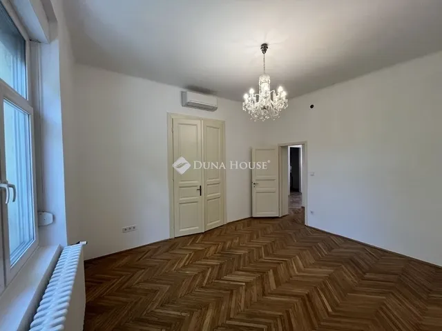 Eladó lakás Budapest X. kerület 69 nm