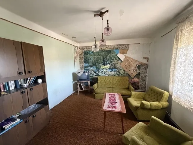 Eladó ház Felsőpakony 170 nm