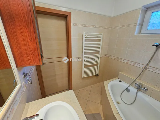 Eladó ház Vecsés 138 nm
