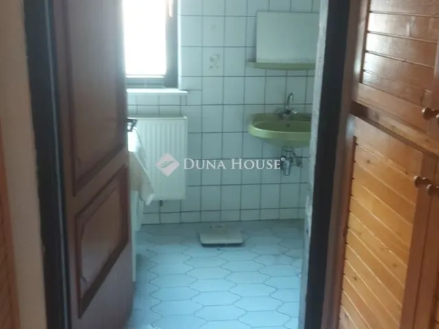 Eladó ház Budapest XVIII. kerület 207 nm