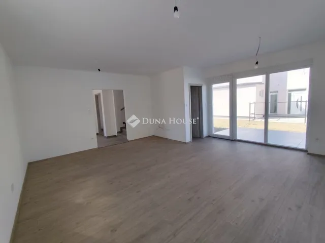 Eladó ház Budapest XVIII. kerület 124 nm