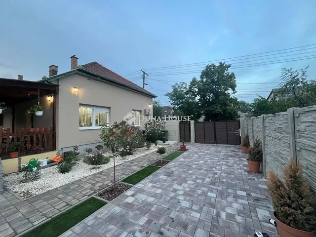 Eladó ház Budapest XX. kerület 130 nm