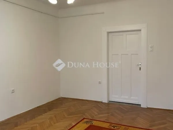Eladó lakás Budapest X. kerület 30 nm