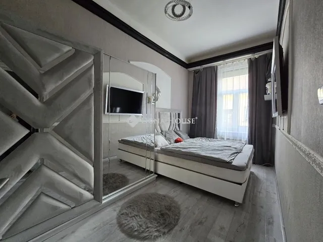 Eladó lakás Budapest X. kerület 130 nm
