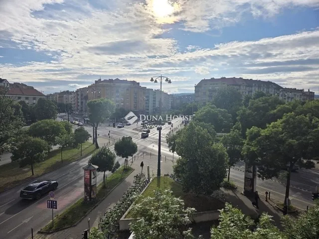 Eladó lakás Budapest XI. kerület 70 nm