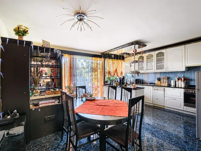 Eladó ház Budapest XII. kerület 180 nm