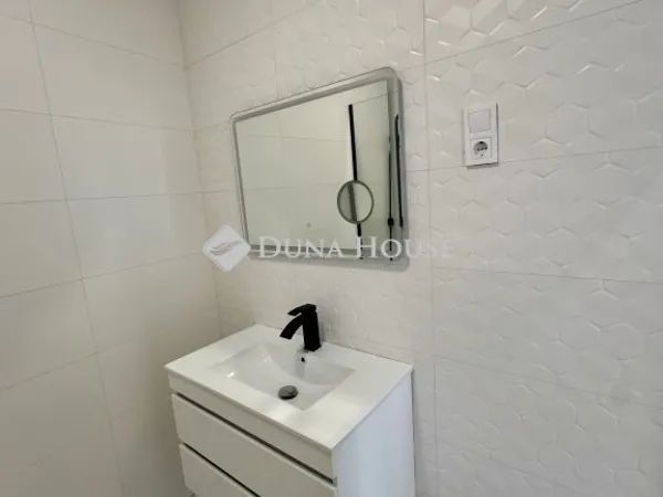 Eladó lakás Budapest V. kerület 116 nm