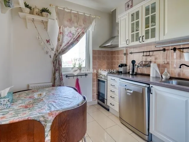 Eladó lakás Budapest XI. kerület, Sasad-Sashegy XI. ker. 100 nm