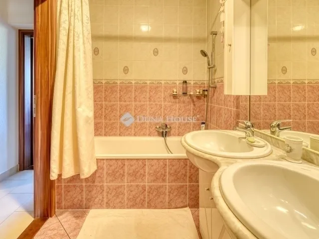 Eladó lakás Budapest XI. kerület, Sasad-Sashegy XI. ker. 100 nm