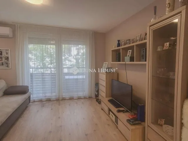 Eladó lakás Budapest IV. kerület, Káposztásmegyer 36 nm