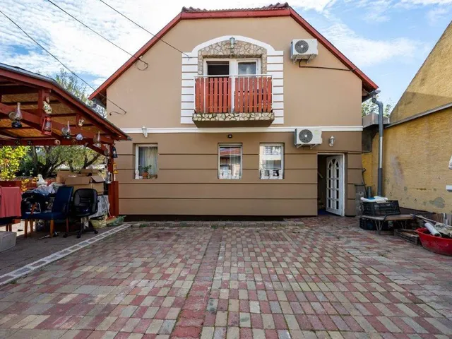 Eladó ház Budaörs 142 nm