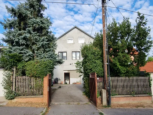 Eladó ház Budaörs 217 nm