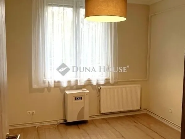 Eladó lakás Budapest IX. kerület, József Attila lakótelep 51 nm