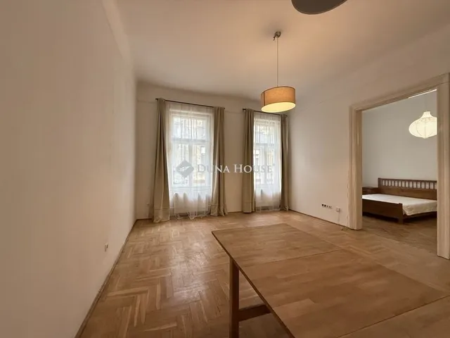 Eladó lakás Budapest VI. kerület, Nagykörúton belüli terület 87 nm