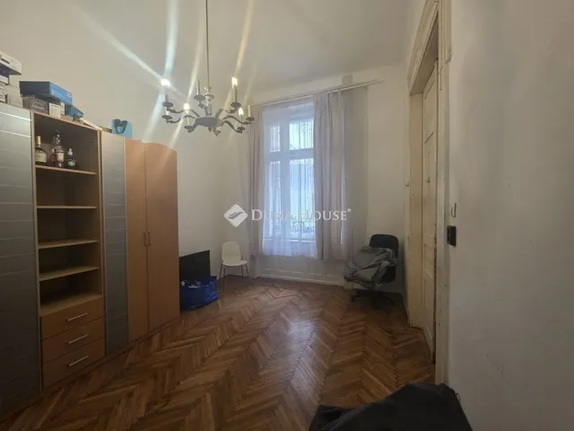 Eladó lakás Budapest VIII. kerület, Palotanegyed 105 nm