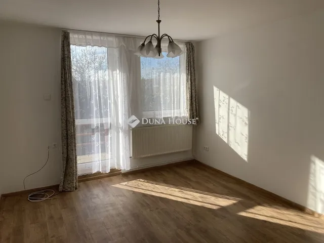 Kiadó lakás Budapest XI. kerület, Sasad-Sashegy XI. ker. 100 nm