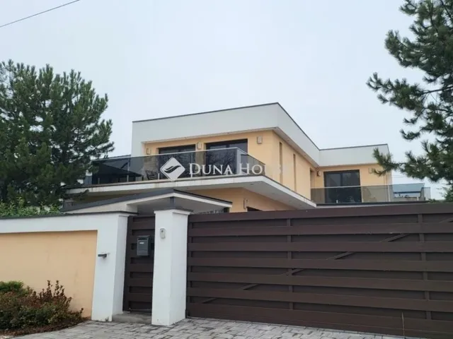 Eladó ház Érd 190 nm