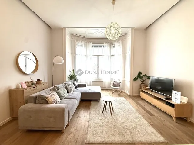 Eladó lakás Budapest VI. kerület, Nagykörúton belüli terület 90 nm