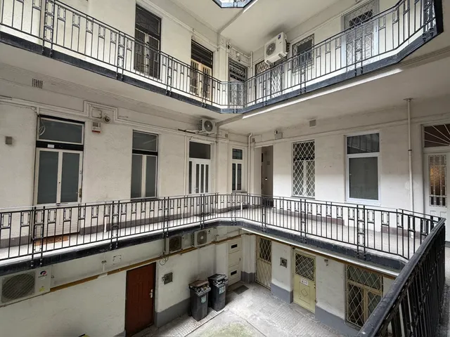 Eladó lakás Budapest II. kerület 100 nm