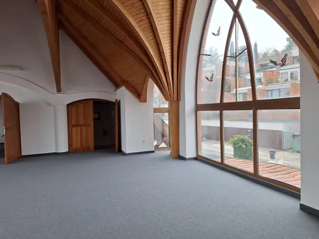 Kiadó kereskedelmi és ipari ingatlan Budapest XII. kerület 175 nm