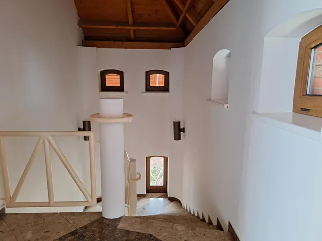 Kiadó kereskedelmi és ipari ingatlan Budapest XII. kerület 175 nm