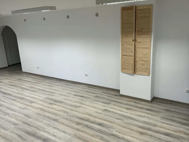 Eladó kereskedelmi és ipari ingatlan Budapest XI. kerület 74 nm