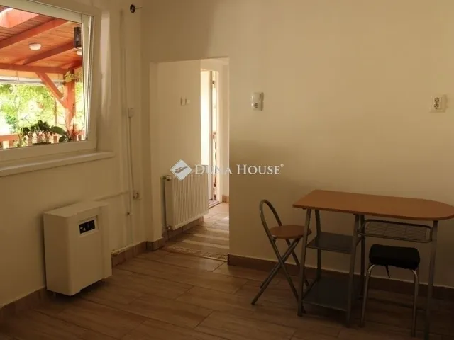 Eladó ház Budapest XVI. kerület, Sashalom 190 nm