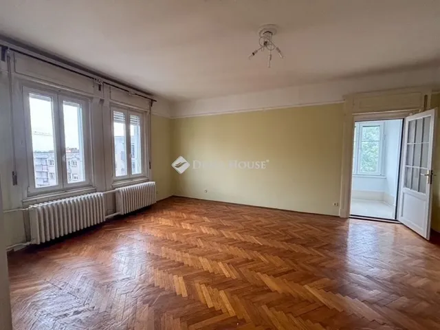 Eladó lakás Budapest II. kerület 138 nm