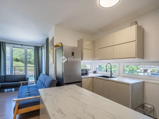 Eladó lakás Budapest III. kerület, Csillaghegy 99 nm