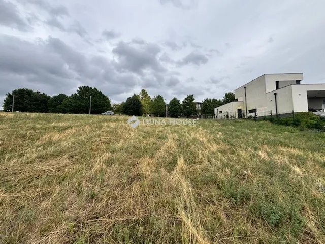 Eladó telek Biatorbágy 932 nm
