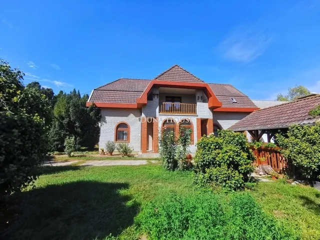 Eladó ház Biatorbágy 205 nm