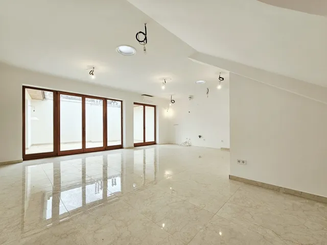 Eladó lakás Vác 115 nm