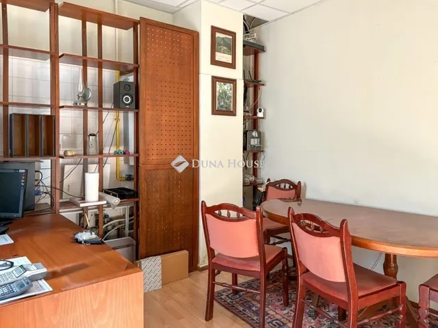 Eladó kereskedelmi és ipari ingatlan Budapest XIII. kerület, Angyalföld 276 nm