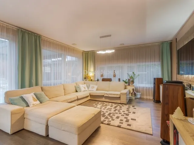 Eladó ház Mogyoród 152 nm