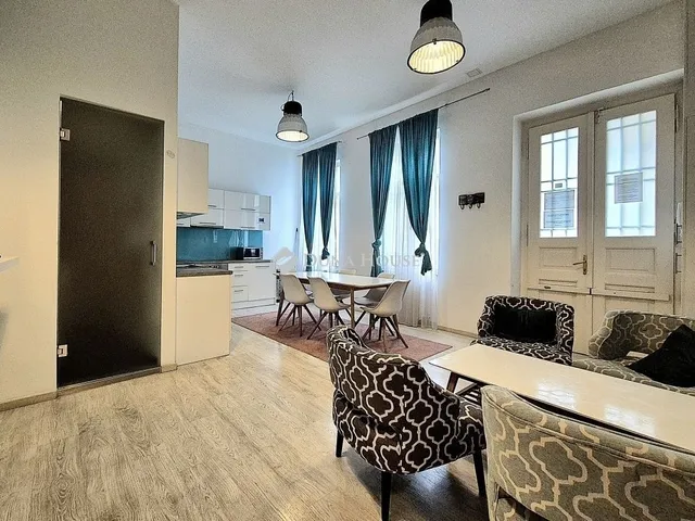 Eladó lakás Budapest VI. kerület 81 nm