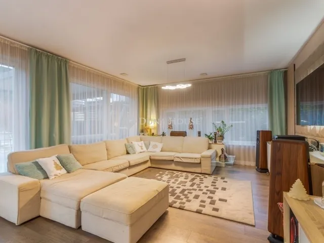 Eladó ház Mogyoród 152 nm