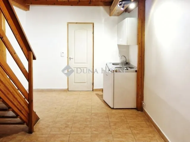 Eladó kereskedelmi és ipari ingatlan Budapest V. kerület, Lipótváros 25 nm